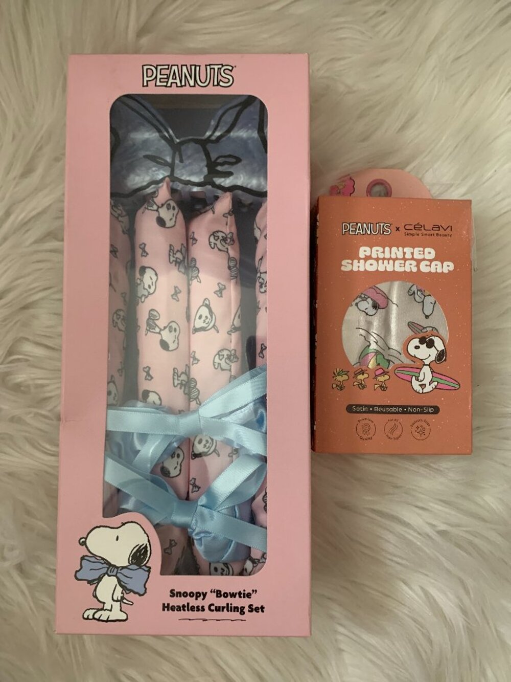 PEANUTS Snoopy Heatless Curling & Shower Cap Set